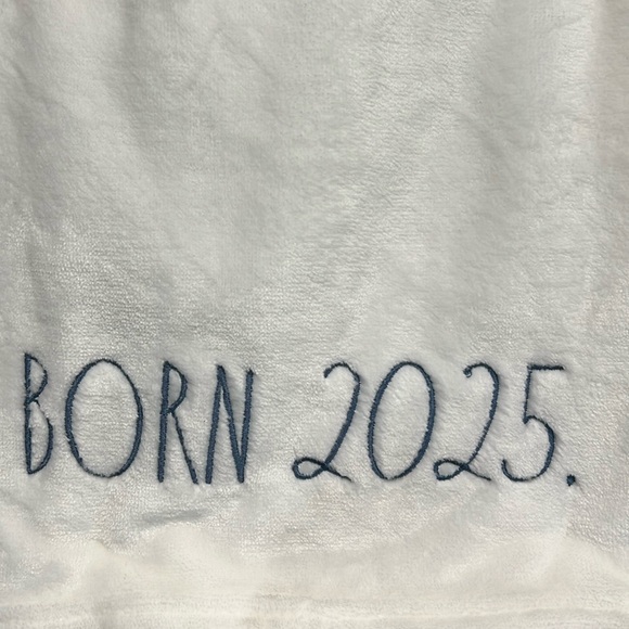 Rae Dunn Baby | White w/ Navy 'Born 2025' Baby Blanket - Picture 6 of 6
